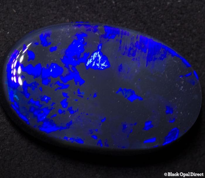 15.81 ct blue opal 23x14x7mm