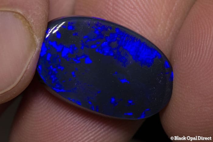15.81 ct blue opal 23x14x7mm