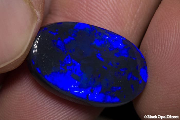 15.81 ct blue opal 23x14x7mm