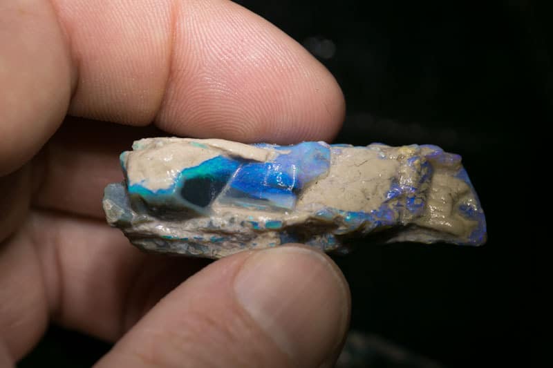 174 ct rough opal parcel 18pc for intermediate opal cutters