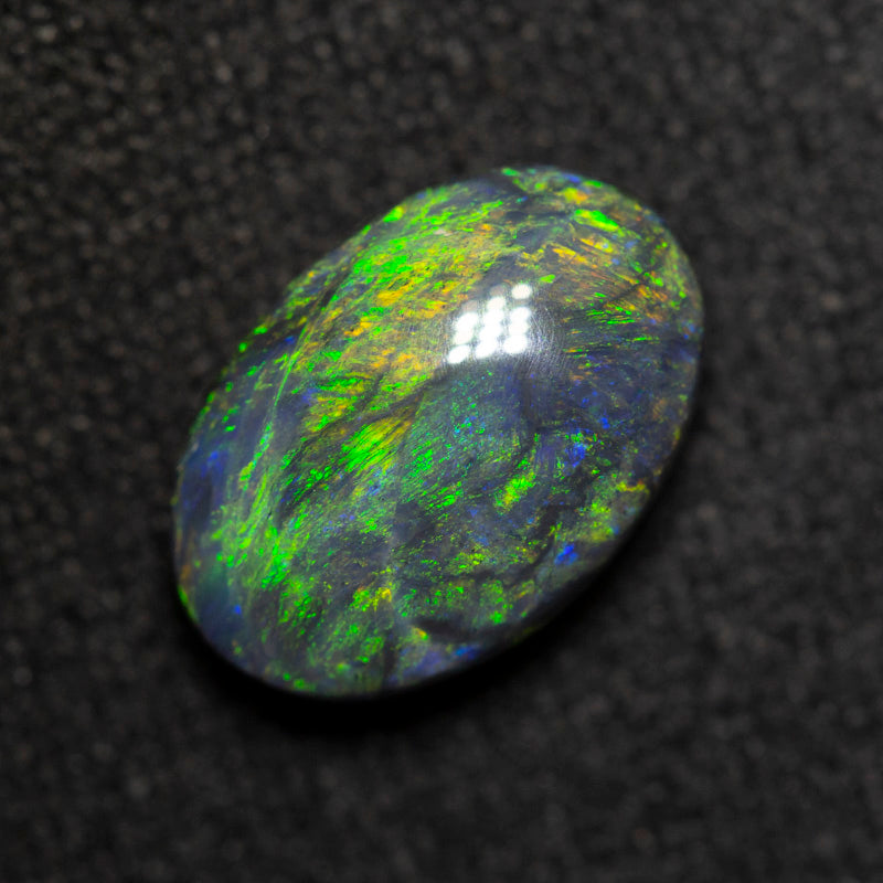 2.19 ct black opal 10.8x7.3x4.5mm