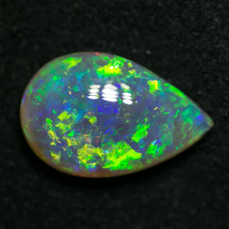 2.19 ct double sided crystal opal 12x8x4mm