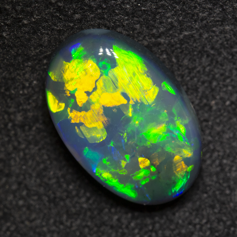 2.20 ct black opal 11.3x7.3x4mm