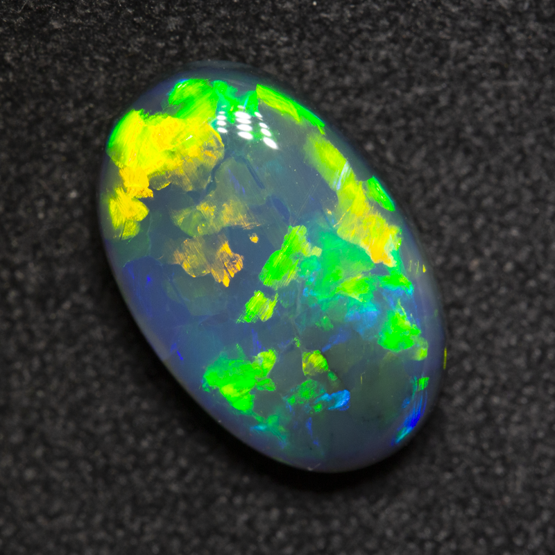 2.20 ct black opal 11.3x7.3x4mm