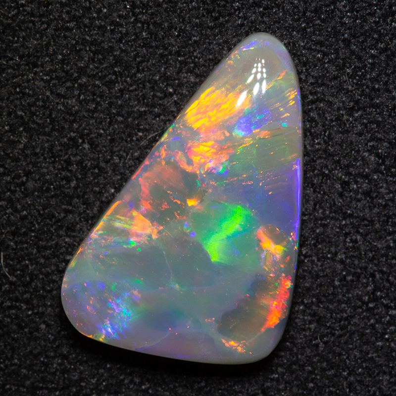 2.25 ct dark opal 13.8x9.3x3mm
