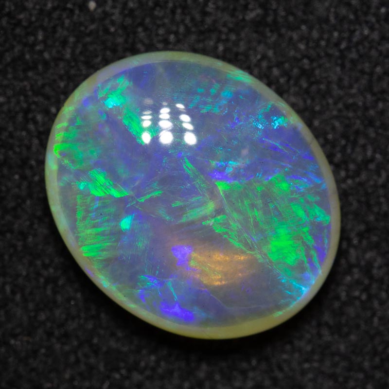 2.27 ct crystal opal 10.8x9x3.8mm