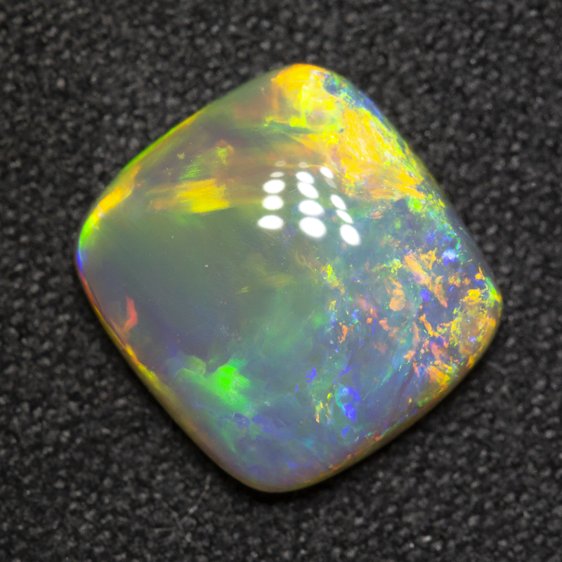 2.46 ct crystal opal 10.2x9.7x3.6mm