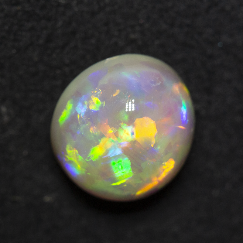 2.58 ct gem crystal opal 8.6x8.1x6.1mm