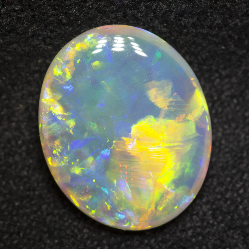 2.59 ct crystal opal 12.2x9.9x3.5mm