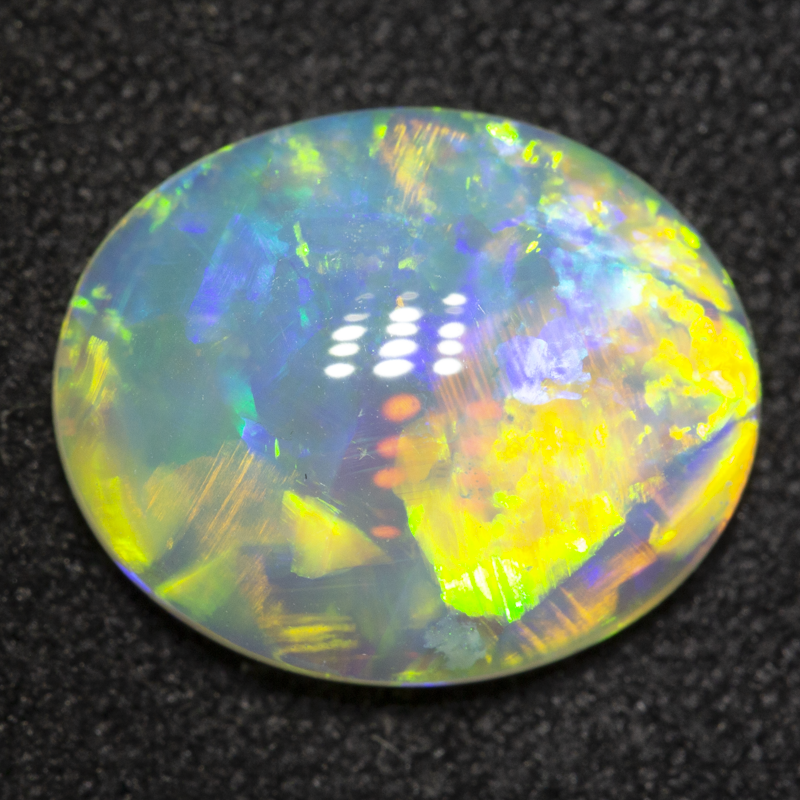 2.59 ct crystal opal 12.2x9.9x3.5mm