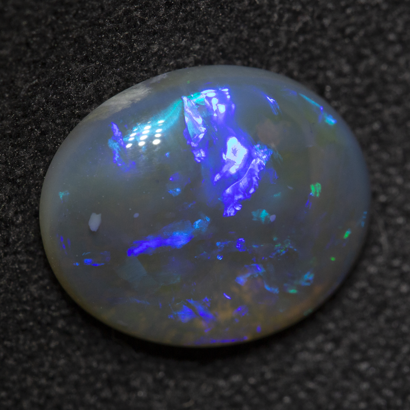 2.60 ct dark crystal opal 11.7x9.7x3.6mm