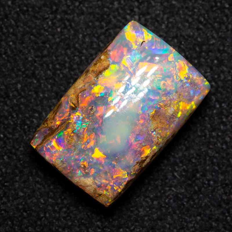 2.60 ct boulder opal 10.4x6.9x4.1mm