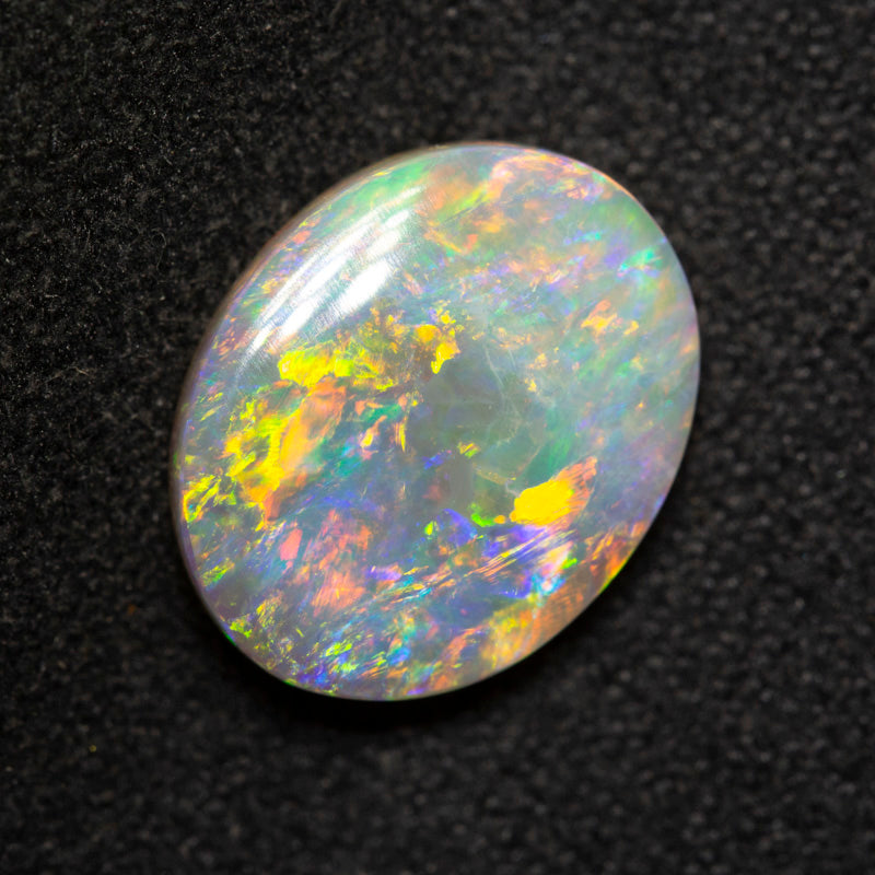 2.62 ct dark opal 11.8x9.4x3.7mm