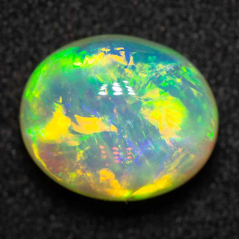 2.67 ct crystal opal 9.7x8x5.4mm
