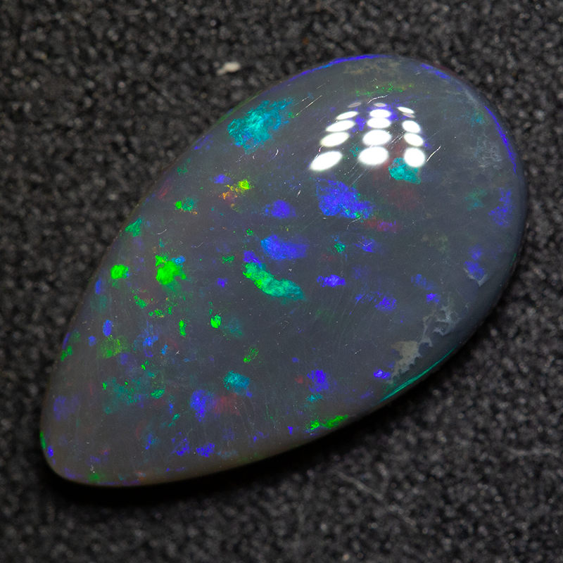 2.70 ct black opal 14.4x8.3x3.7mm