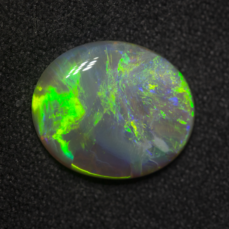 2.79 ct crystal opal 13.2x11x2.8mm
