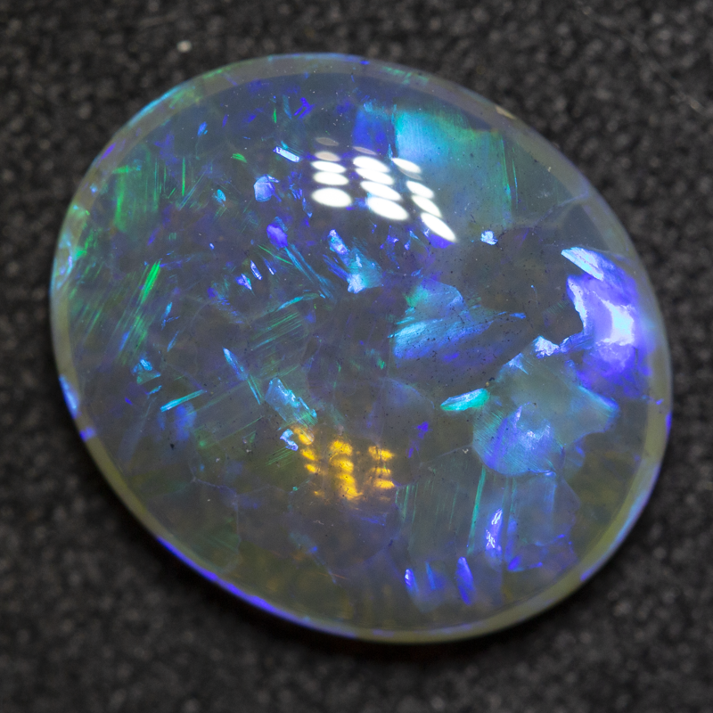 2.85 ct crystal opal 12.2x10.2x3.8mm