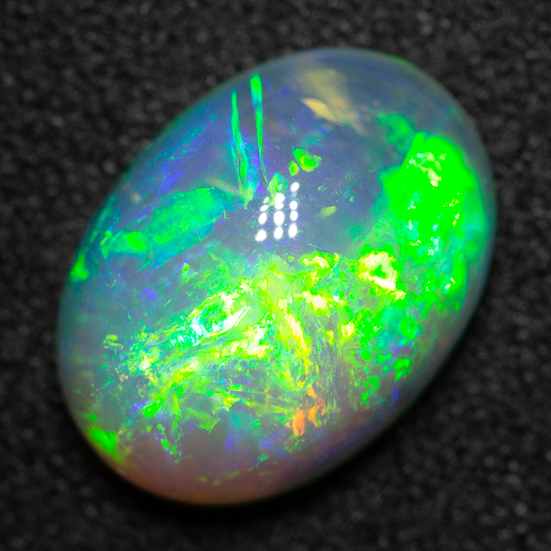 2.90 ct crystal opal 11.5x8.4x4.9mm