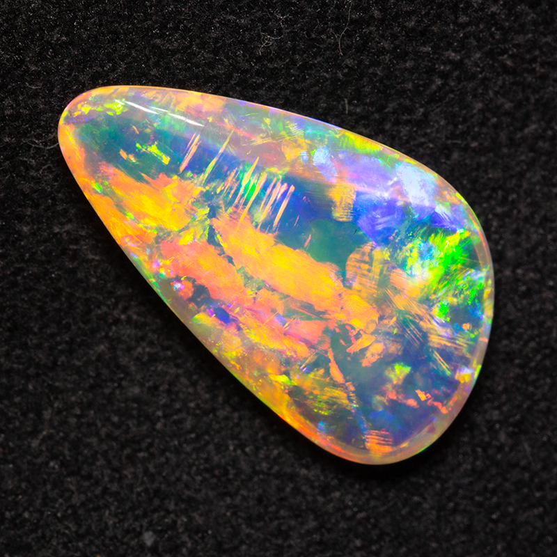 3.05 ct gem double-sided crystal opal 15.8x8.9x4.3mm