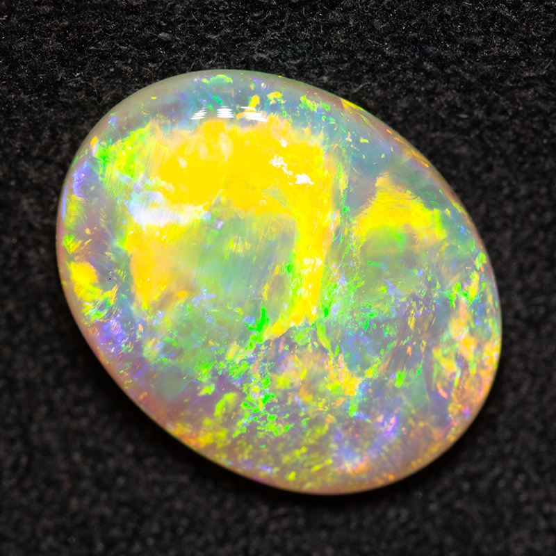 3.16 ct crystal opal 13x10x3mm