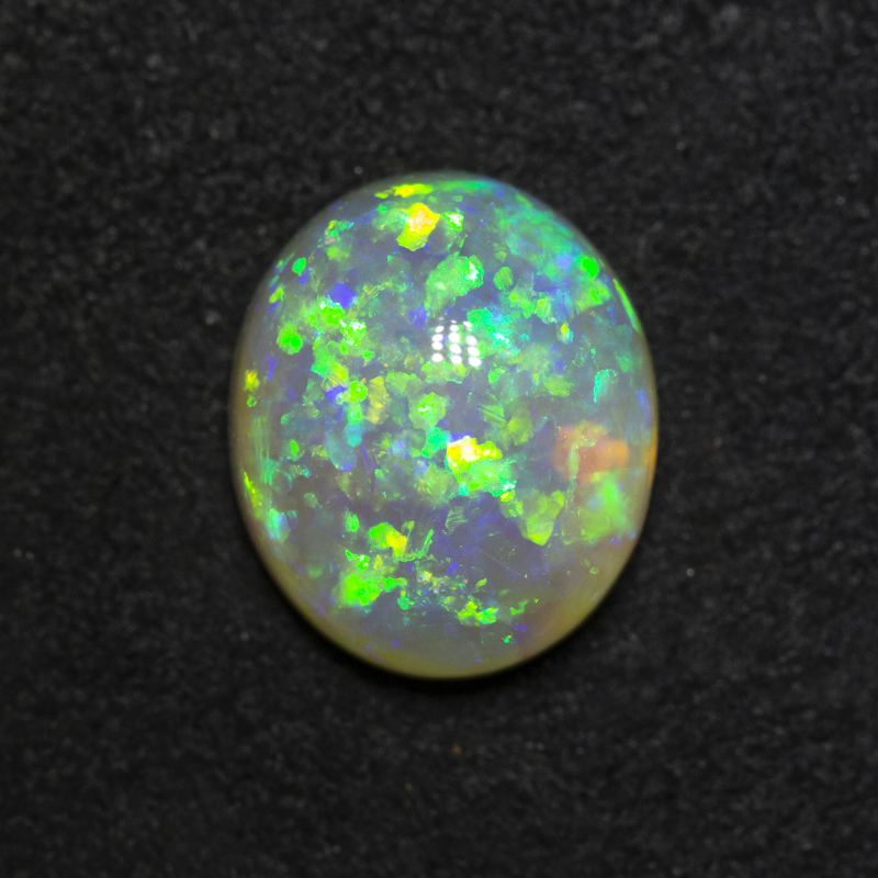 3.17 ct crystal opal 10.9x9.2x5.2mm