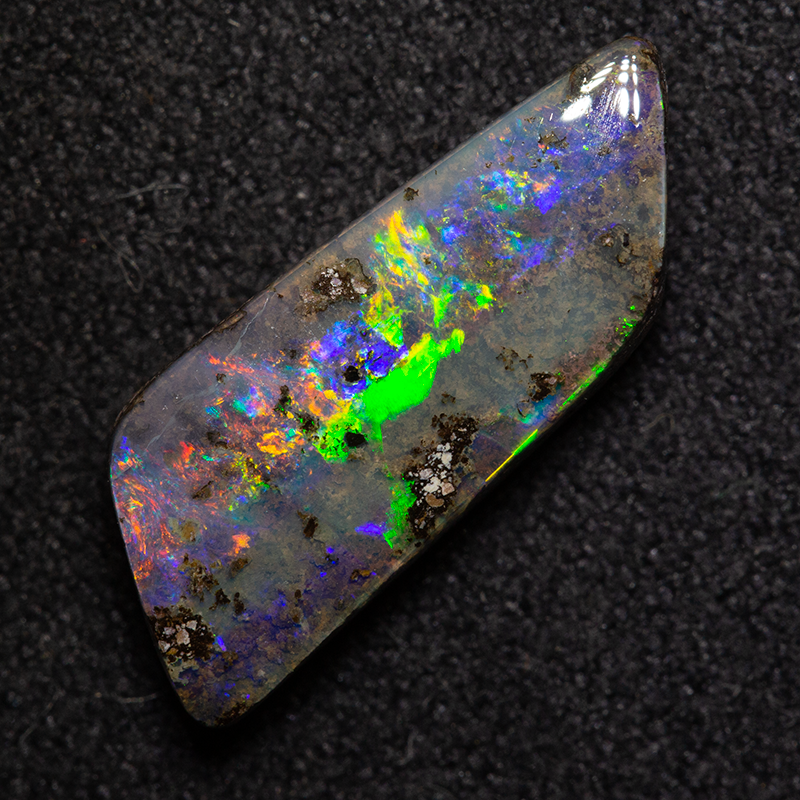 3.19 ct boulder opal 16.7x6.5x3.6mm