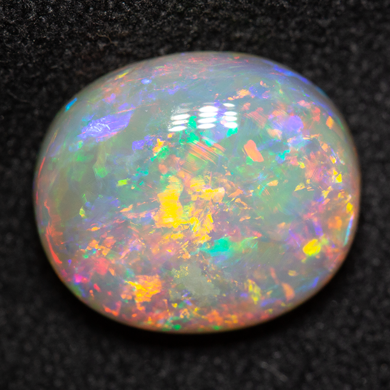 3.21 ct crystal opal 11.3x9.8x4.3mm
