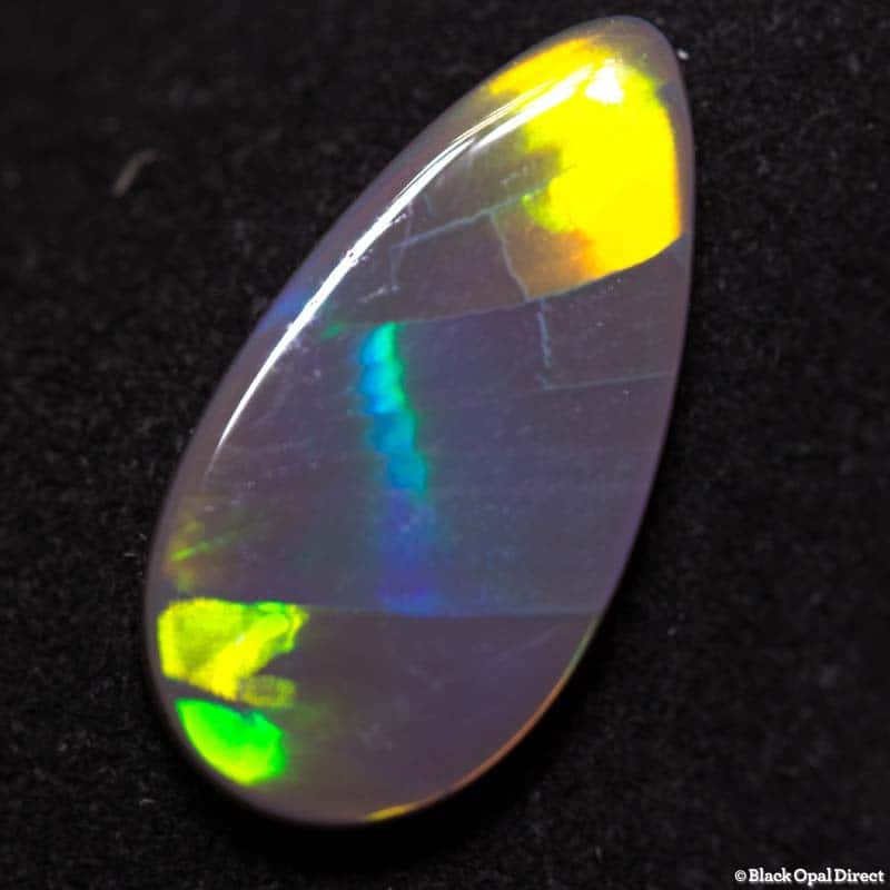 3.36 ct ribbon pattern opal