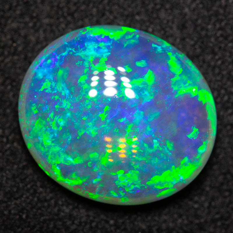 3.42 ct double-sided crystal opal 11.9x10.3x4.6mm