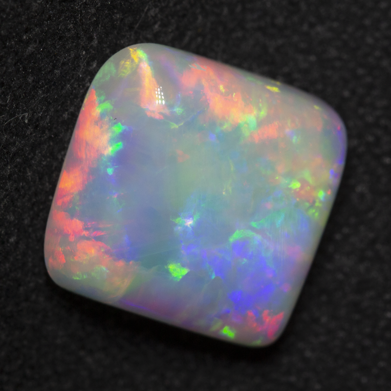3.49 ct crystal opal 9.8x9.4x4.6mm