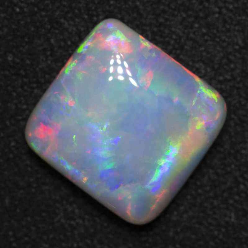 3.49 ct crystal opal 9.8x9.4x4.6mm