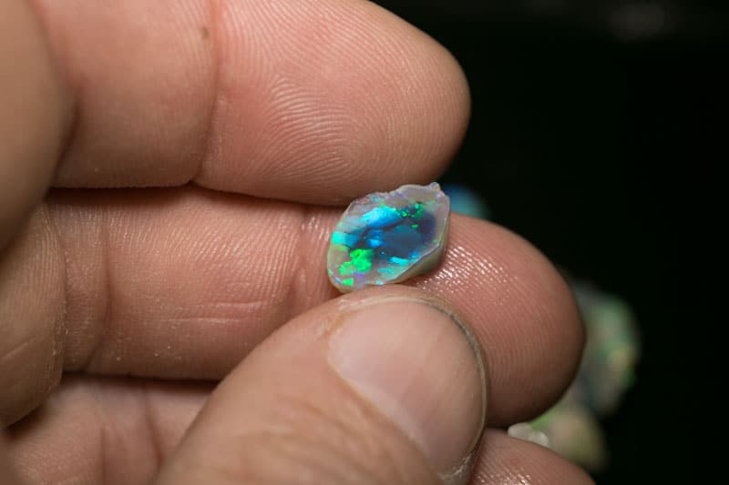 36 ct rough opal parcel 17 pc for the Intermediate opal cutter