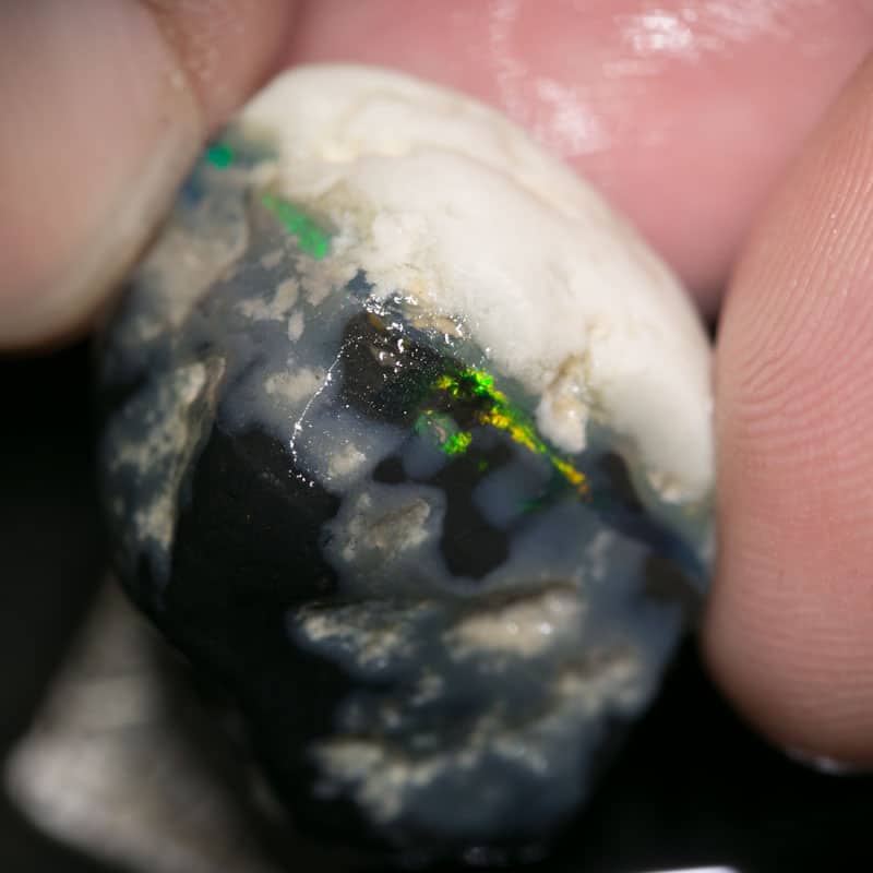 37-23ct-rough-opal-piece1