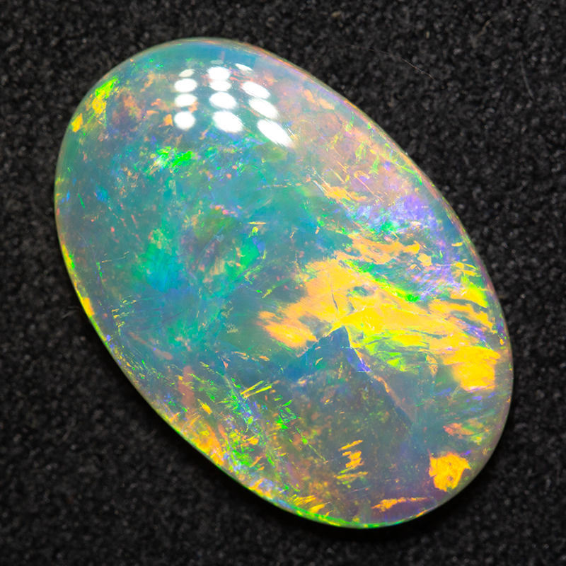 4.00 ct crystal opal 16.8x11x3.1mm
