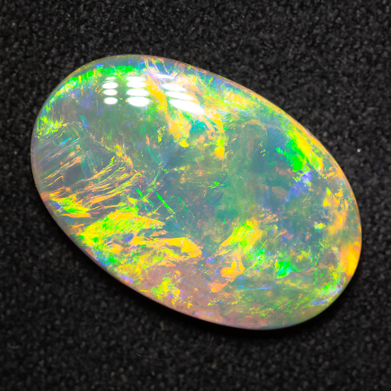 4.00 ct crystal opal 16.8x11x3.1mm