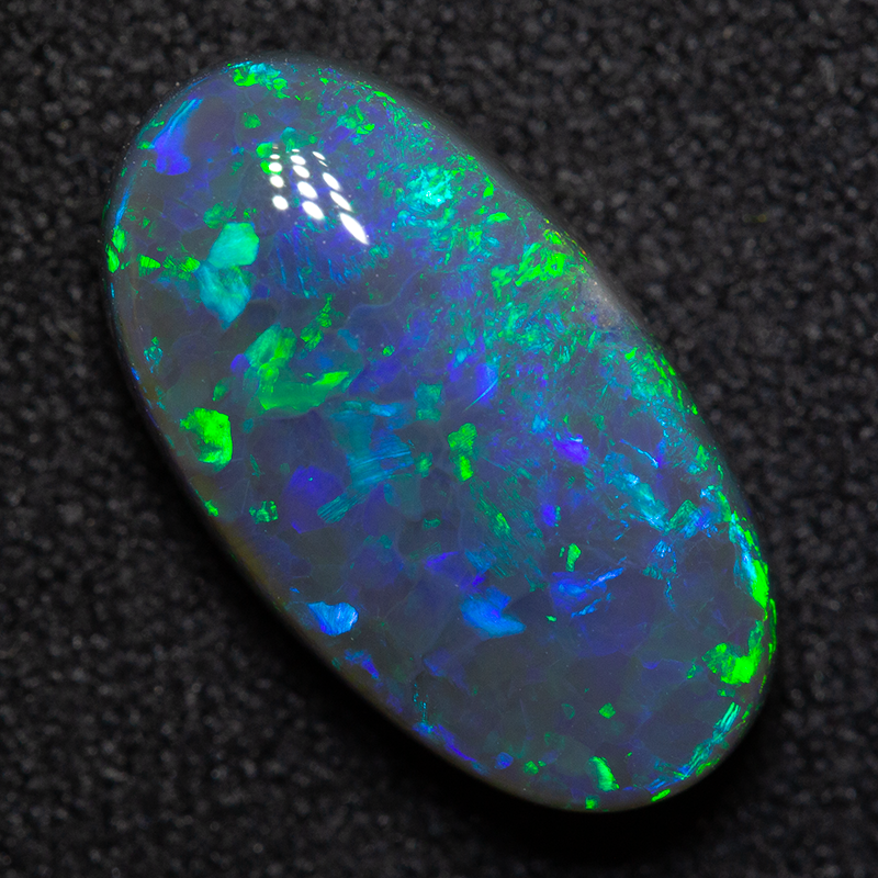 4.08 ct black opal 15x8.3x5.2mm