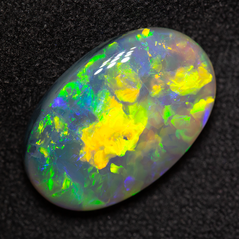 4.12 ct dark opal 15.6x10.3x3.8mm