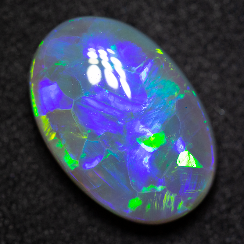 4.23 ct crystal opal 13.8x9.4x4.9mm