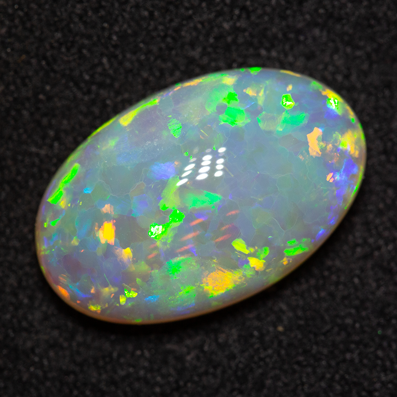 4.52 ct crystal opal 15x9.6x5.1mm