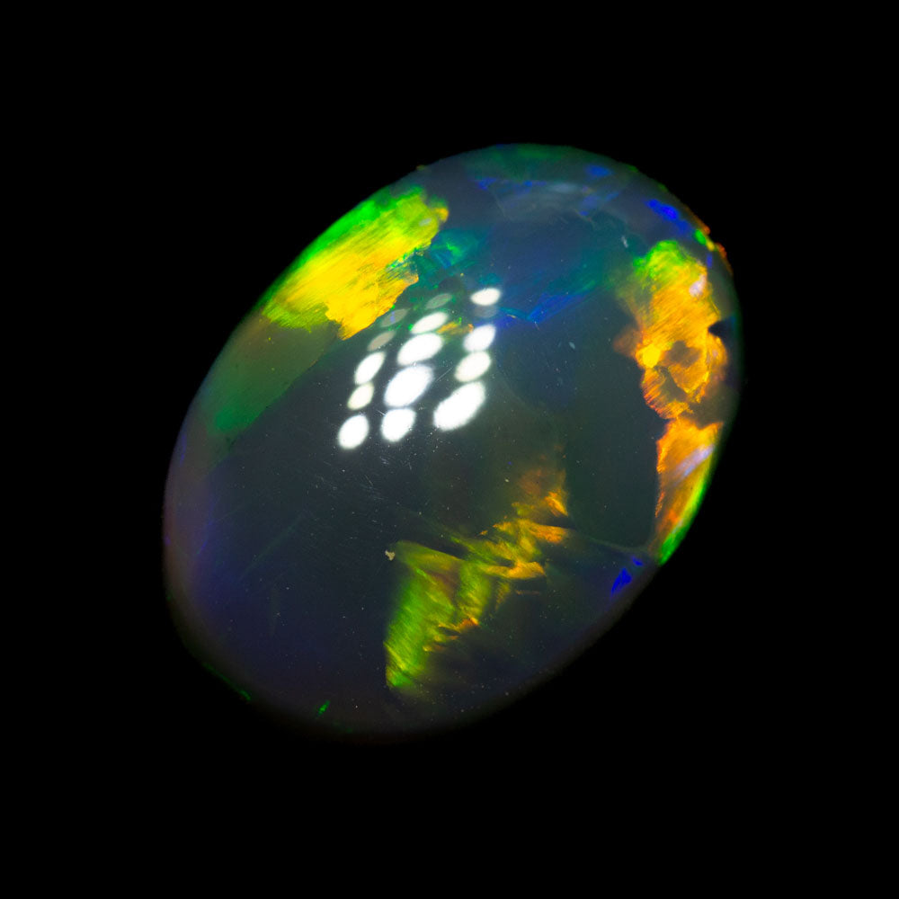 4.61 ct gem balck opal 12.5x9.3x6.3mm
