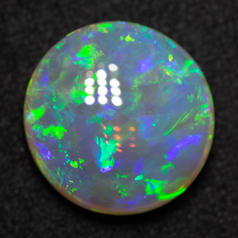 4.64 ct double-sided crystal opal 12.7x12.3x5mm
