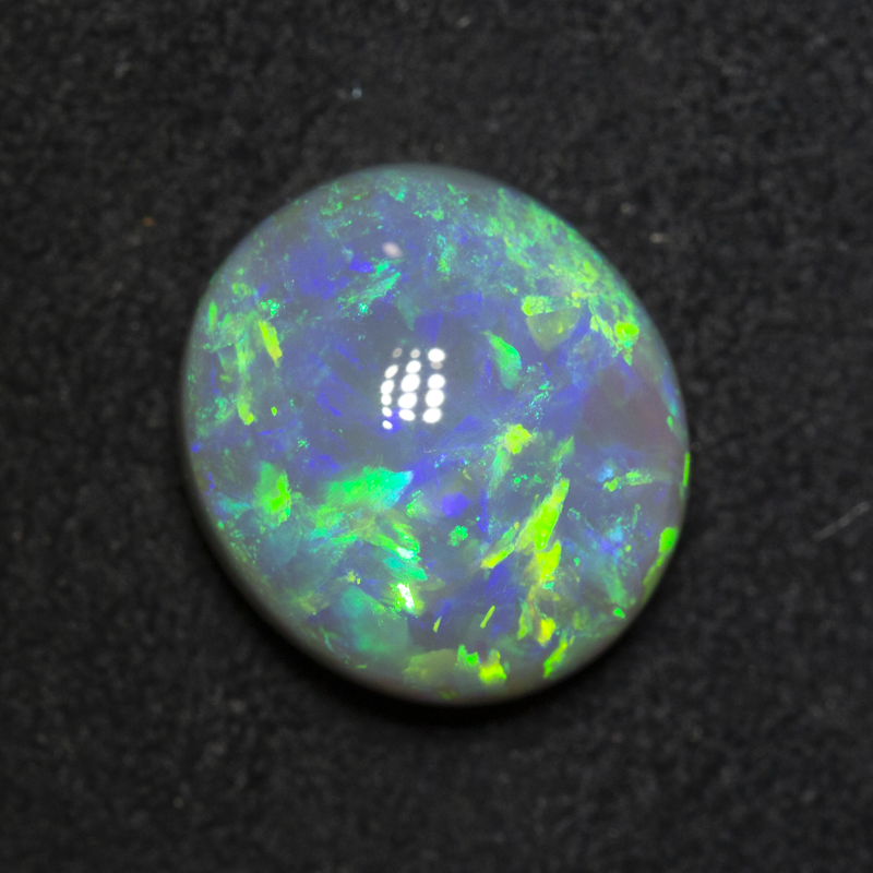 4.86 ct dark opal 12.2x11x5.8mm