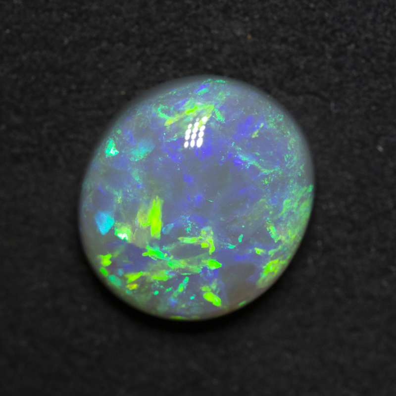 4.86 ct dark opal 12.2x11x5.8mm