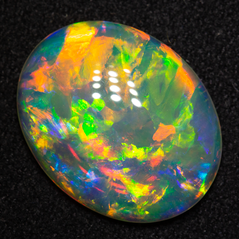 4.91 ct gem crystal opal 15.5x12.3x3.9mm