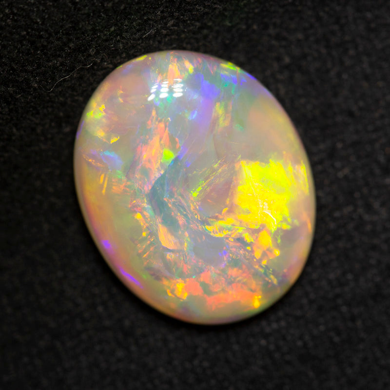 5.04 ct crystal opal 14.9x12x4.6mm