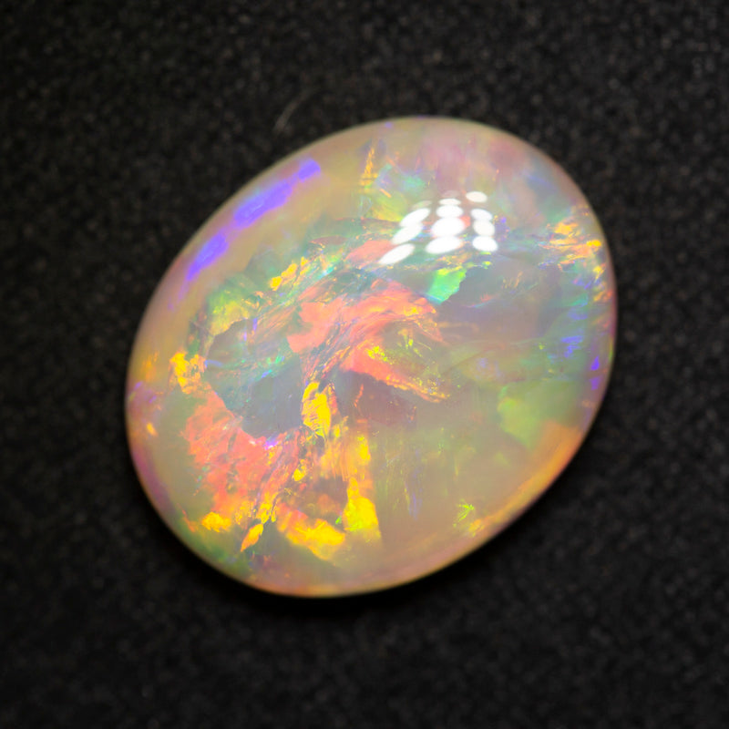5.04 ct crystal opal 14.9x12x4.6mm