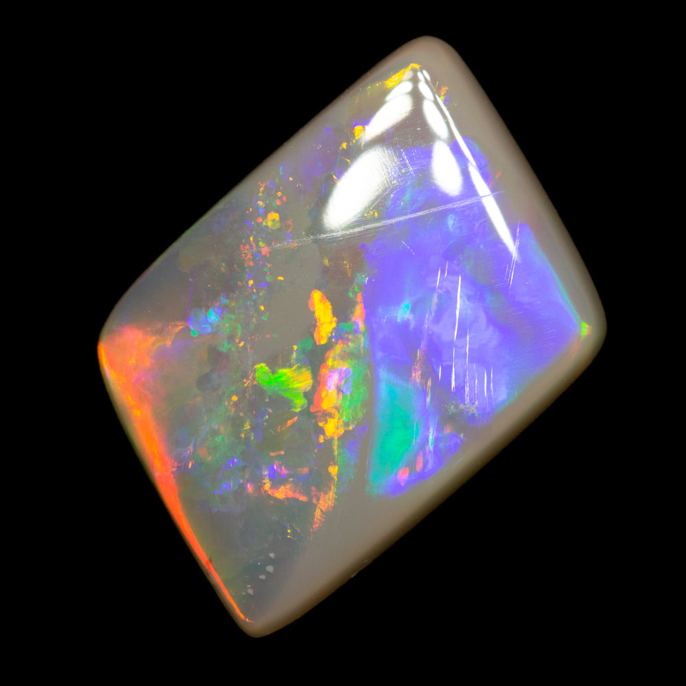 5.22 ct dark opal 14.9x12.2x4.4mm