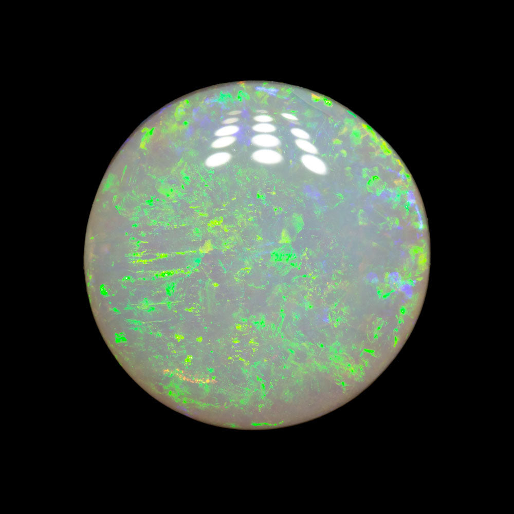 5.50 ct white opal 13.7x13.6x4.4mm