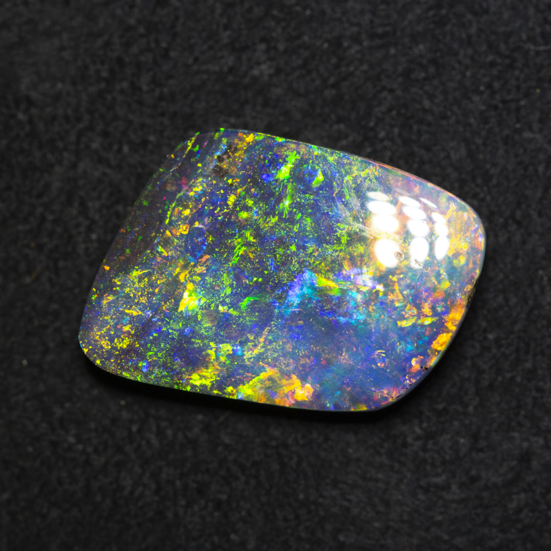 5.51 ct boulder opal 13.8x10.7x4.1mm
