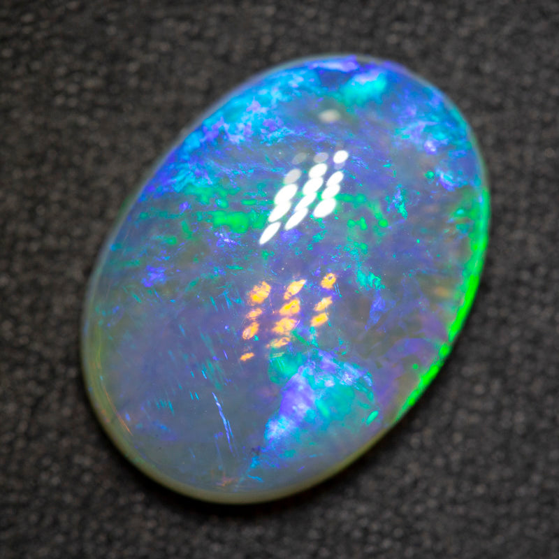 5.77 ct crystal opal 15.8x11.5x5.2mm